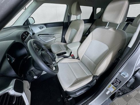 Used 2023 Kia Soul LX w/ LX Technology Package image 20
