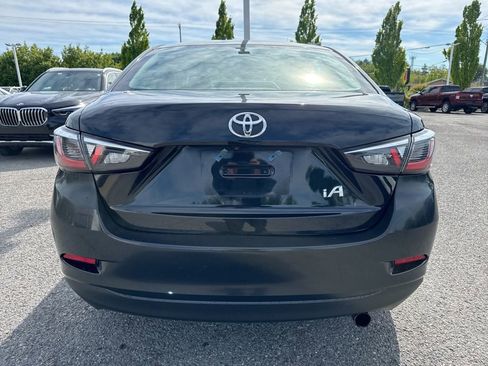 Used 2017 Toyota Yaris iA FWD image 3