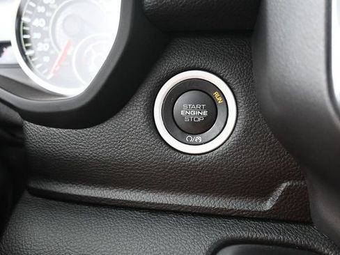 Used 2022 RAM 1500 Laramie AWD/4WD image 32