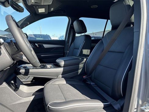 New 2026 Buick Enclave Preferred w/ Super Cruise Package image 11