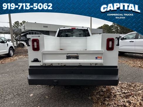 New 2026 Ford F250 XL w/ XL Chrome Package image 7