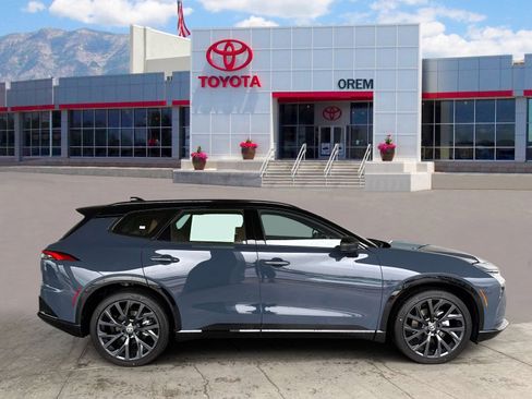 New 2026 Toyota Crown Signia AWD/4WD image 3