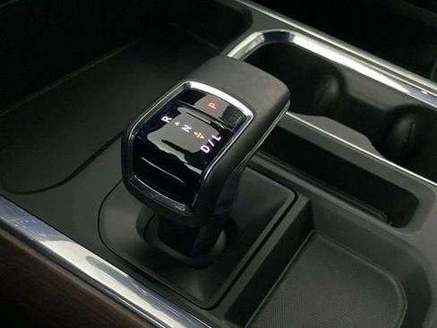 Certified 2024 Chevrolet Silverado 1500 High Country w/ Technology Package AWD/4WD image 21