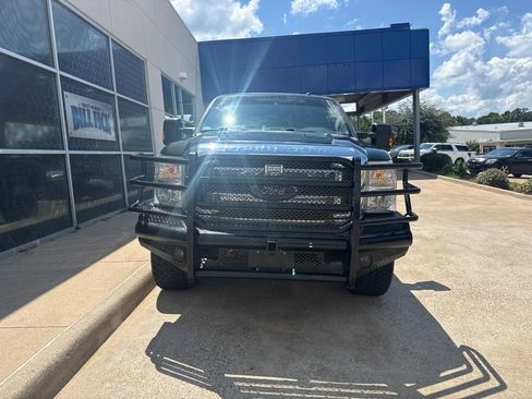 Used 2014 Ford F350 Lariat w/ Lariat Interior Package AWD/4WD image 2