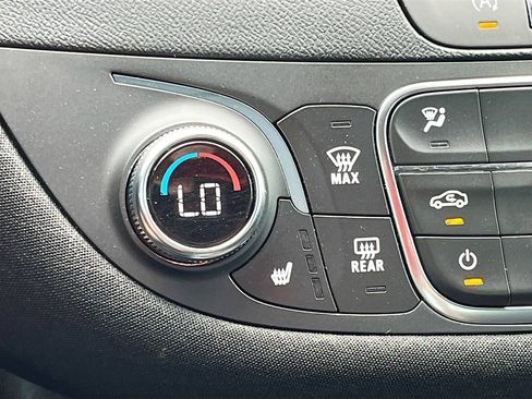 Used 2024 Chevrolet Malibu LT FWD image 19
