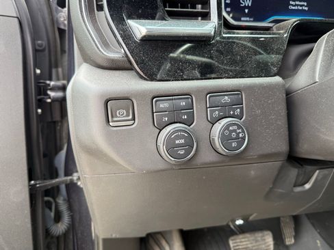 Used 2023 Chevrolet Silverado 1500 LT Trail Boss w/ Protection Package AWD/4WD image 22