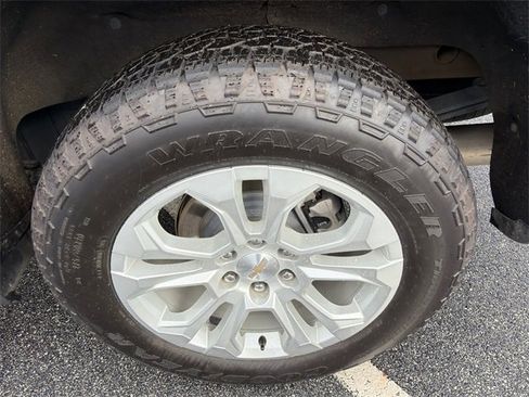 Used 2023 Chevrolet Silverado 1500 LTZ w/ LTZ Premium Package image 19