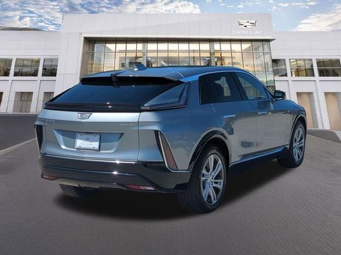 Used 2024 Cadillac Lyriq Tech AWD/4WD image 5