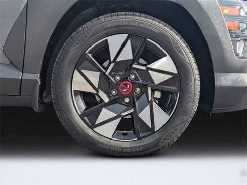Used 2025 Hyundai Kona SEL image 10