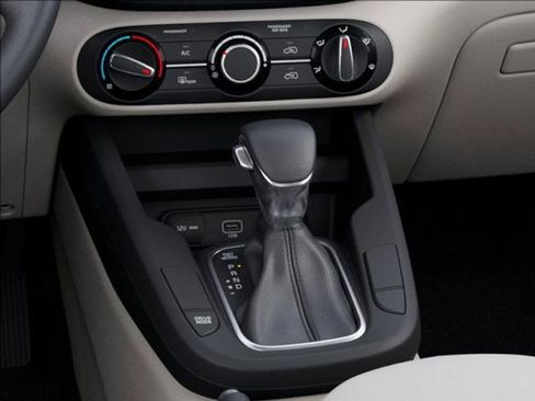 New 2025 Kia Soul LX image 23