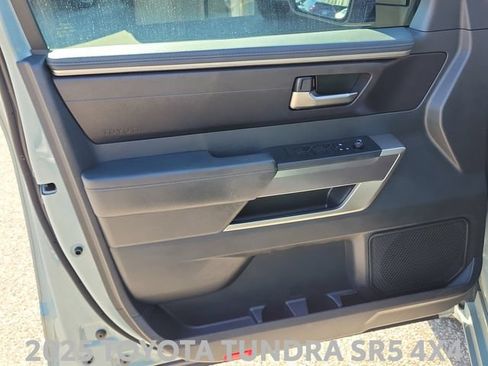 Used 2025 Toyota Tundra SR5 w/ SR5 Premium Package AWD/4WD image 17