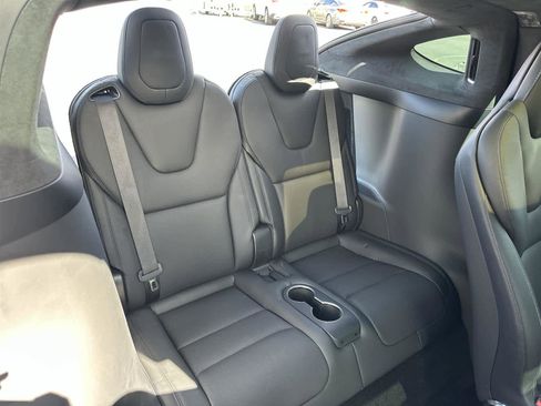 Used 2023 Tesla Model X Plaid image 32