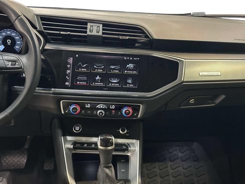 Used 2023 Audi Q3 2.0T Premium w/ Convenience Package AWD/4WD image 21