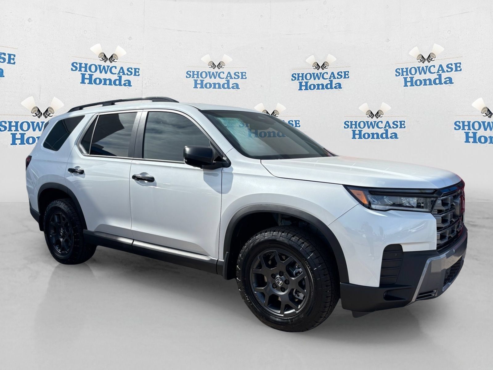 New 2026 Honda Pilot TrailSport image 2