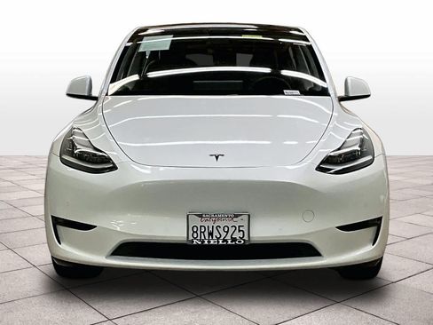 Used 2020 Tesla Model Y Long Range AWD/4WD image 3