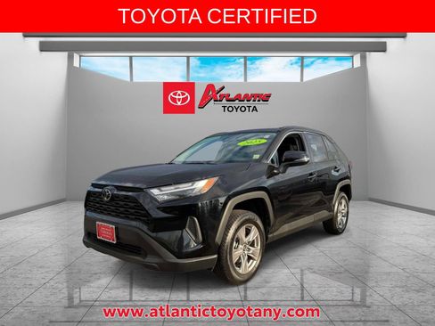 Certified 2025 Toyota RAV4 XLE AWD/4WD image 4