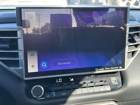 Used 2023 Toyota Tundra Limited image 21