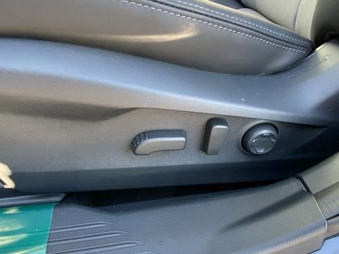 New 2025 Subaru Outback Limited image 17