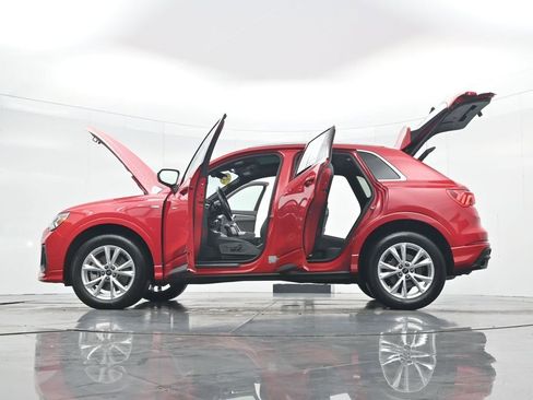 Used 2024 Audi Q3 2.0T Premium image 47