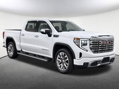 Used 2024 GMC Sierra 1500 Denali w/ Denali Reserve Package AWD/4WD image 2
