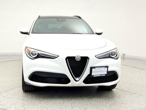 Used 2022 Alfa Romeo Stelvio Ti image 2