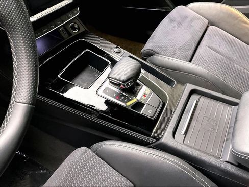 Used 2023 Audi SQ5 Prestige w/ Prestige Package image 16