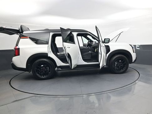New 2026 Nissan Armada PRO-4X AWD/4WD image 44