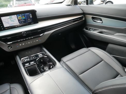 Certified 2025 Nissan Murano SL AWD/4WD image 11