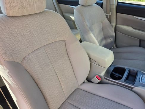 Used 2014 Subaru Legacy 2.5i AWD/4WD image 38