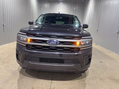 Used 2024 Ford Expedition XLT image 9