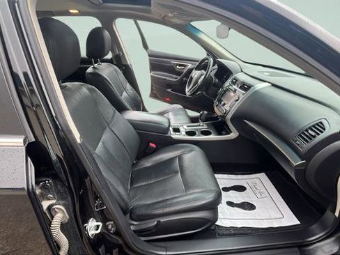 Used 2013 Nissan Altima 2.5 SL w/ Technology Pkg image 27