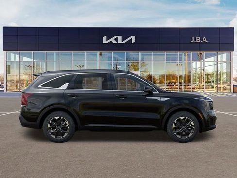 New 2026 Kia Sorento S FWD image 8