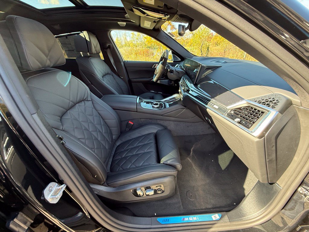 Used 2026 BMW X6 M60i w/ Executive Package AWD/4WD image 25