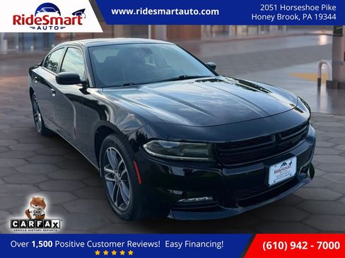 Used 2019 Dodge Charger SXT AWD/4WD image 1