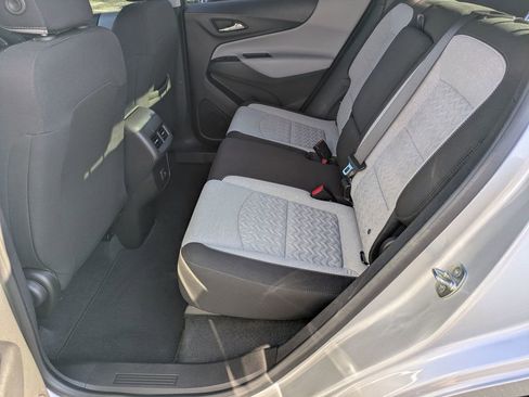 Used 2022 Chevrolet Equinox LS image 26