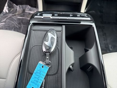 New 2026 Hyundai Tucson Limited w/ Tow & Go Package AWD/4WD image 28