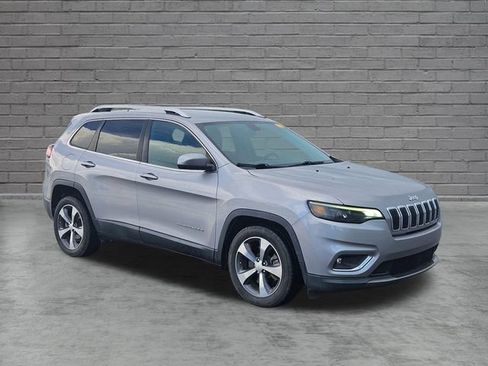 Used 2019 Jeep Cherokee Limited FWD image 7