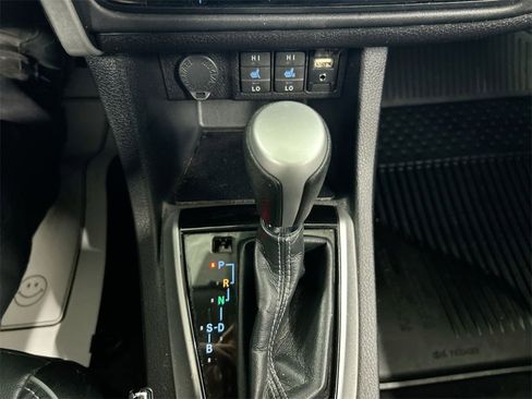 Used 2018 Toyota Corolla L image 18