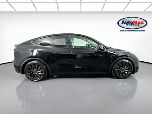 Used 2023 Tesla Model Y Performance AWD/4WD image 10