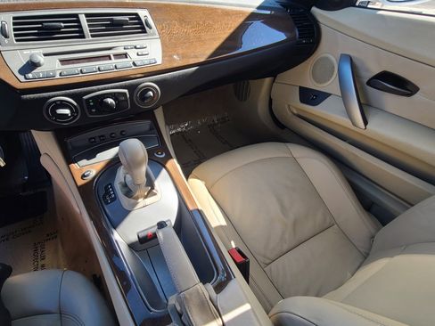 Used 2003 BMW Z4 2.5i image 32