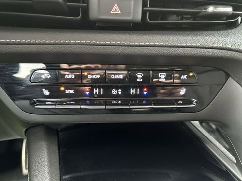 Used 2022 Buick Envision Preferred image 19