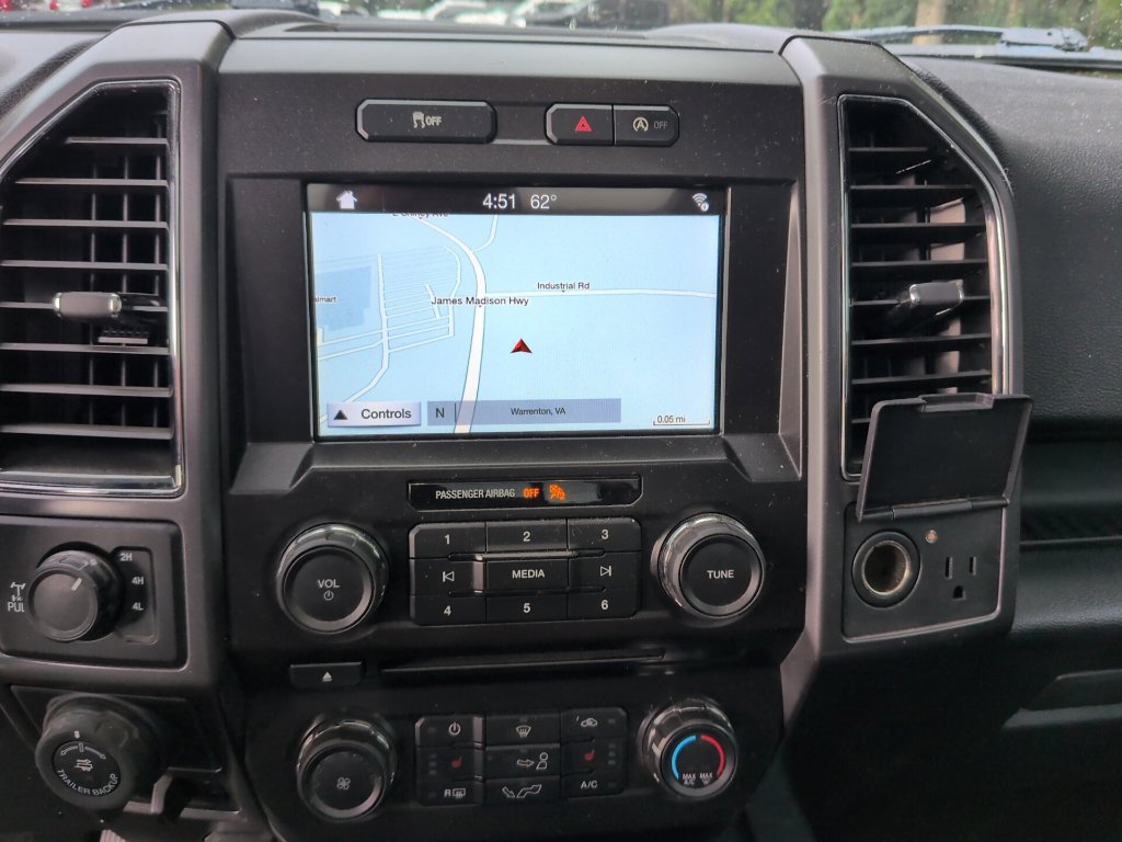 Used 2018 Ford F150 XLT w/ Equipment Group 302A Luxury AWD/4WD image 27