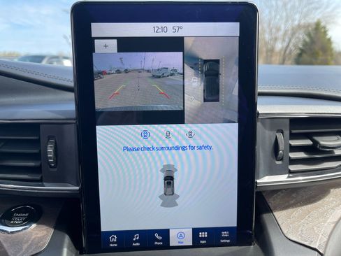 Used 2020 Ford Explorer Platinum w/ Premium Technology Package image 23