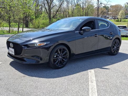 Used 2024 MAZDA MAZDA3 s FWD image 3