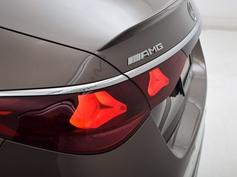 Used 2025 Mercedes-Benz E 53 AMG e 4MATIC Sedan image 12