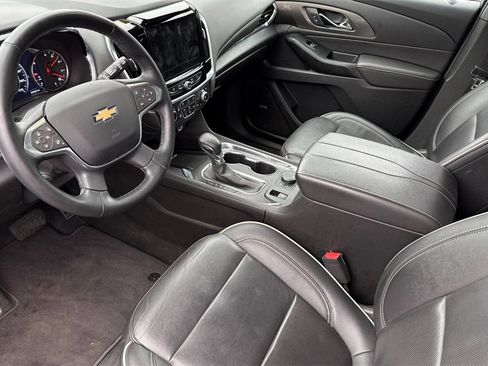 Used 2023 Chevrolet Traverse Premier image 4