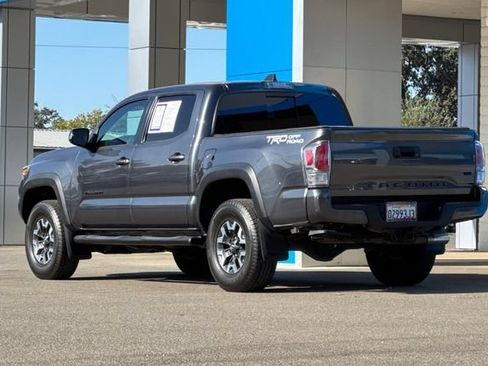 Used 2021 Toyota Tacoma TRD Off-Road w/ Technology Package RWD image 7