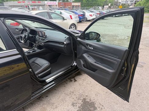 Used 2019 Nissan Altima 2.0 SR image 17