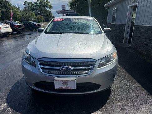 Used 2012 Ford Taurus SEL FWD image 2