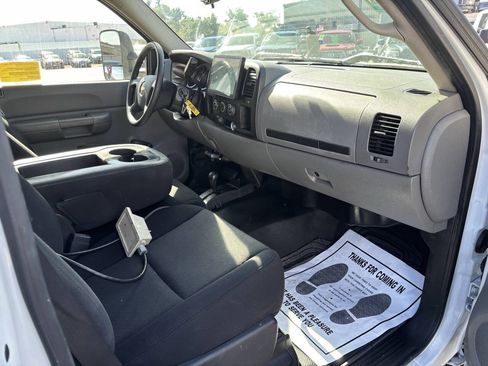 Used 2009 Chevrolet Silverado 3500 W/T w/ Snow Plow Prep Package image 8